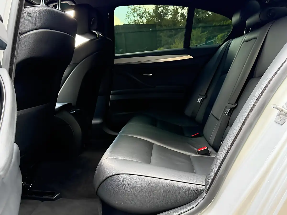 Used 2013 BMW 5 Series M Sport Silver - Interior and Exterior details 15