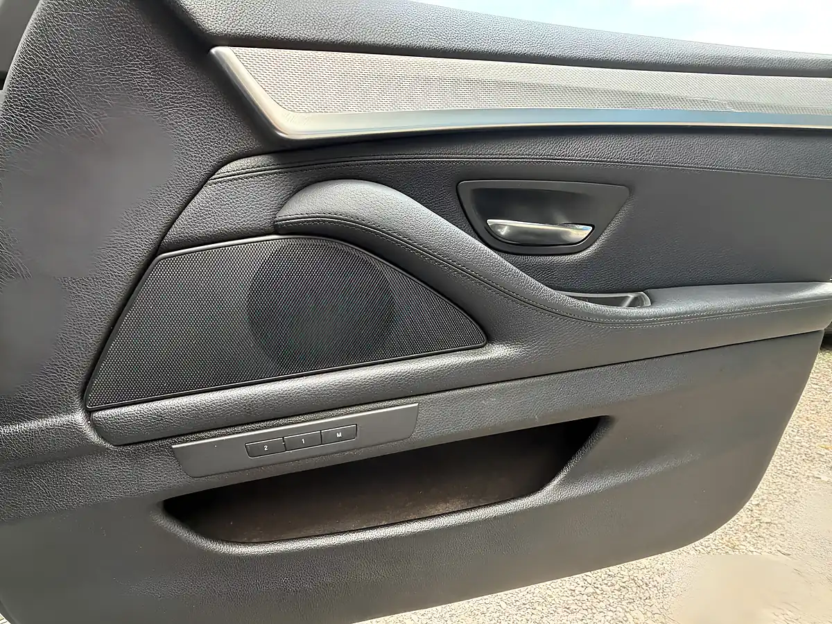 Used 2013 BMW 5 Series M Sport Silver - Interior and Exterior details 20