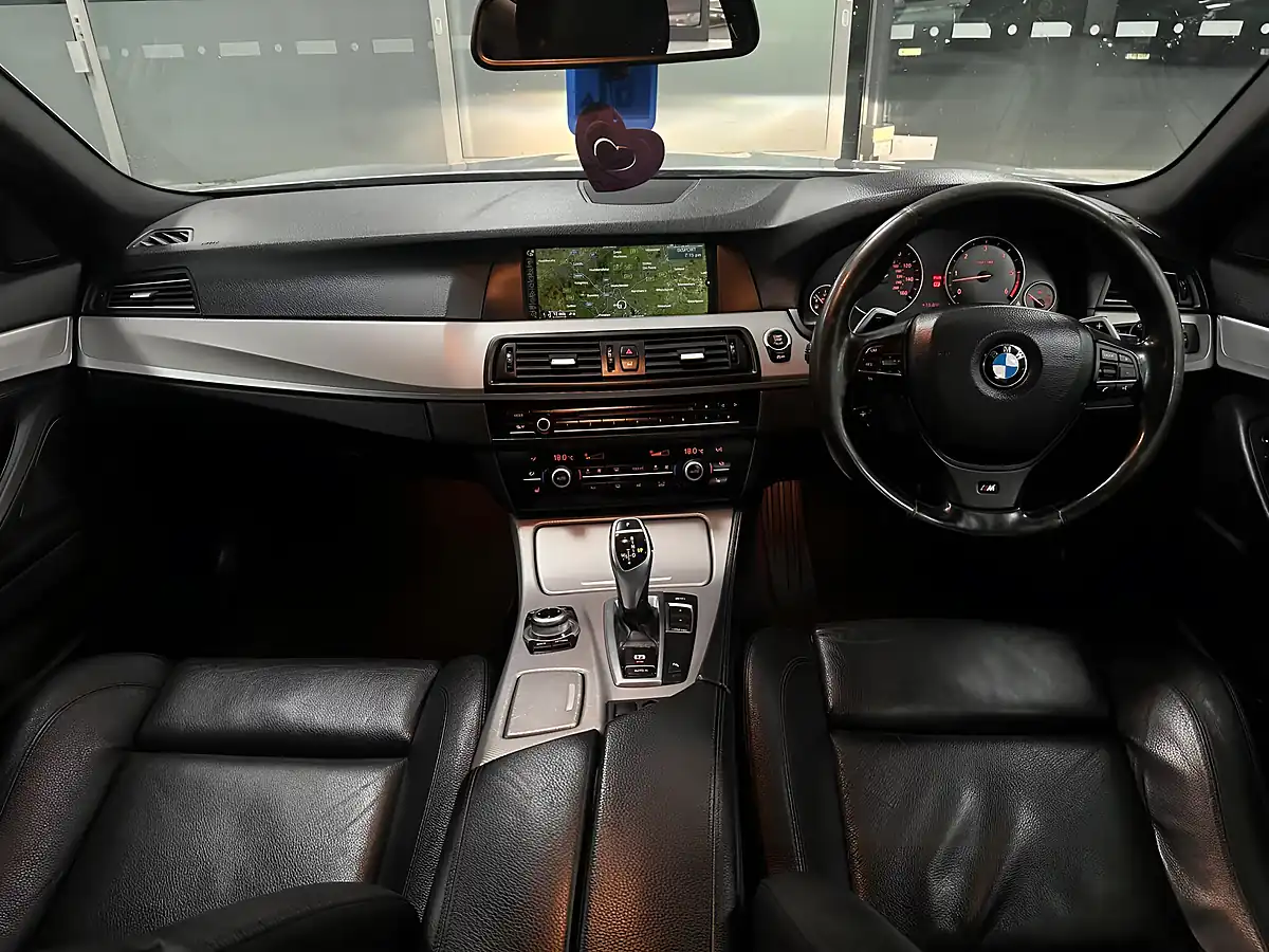 Used 2013 BMW 5 Series M Sport Silver - Interior and Exterior details 12