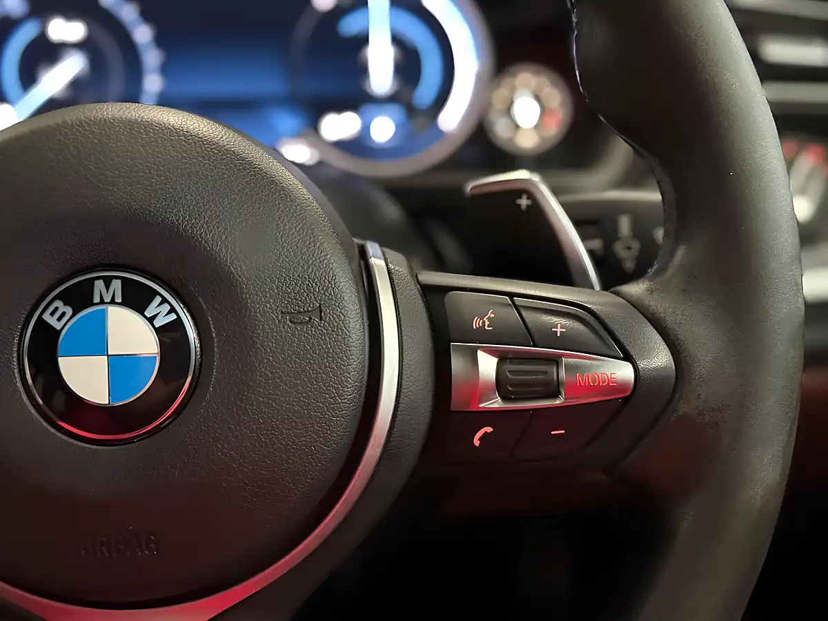 Used 2013 BMW 5 Series M Sport Touring White - Interior and Exterior details 15