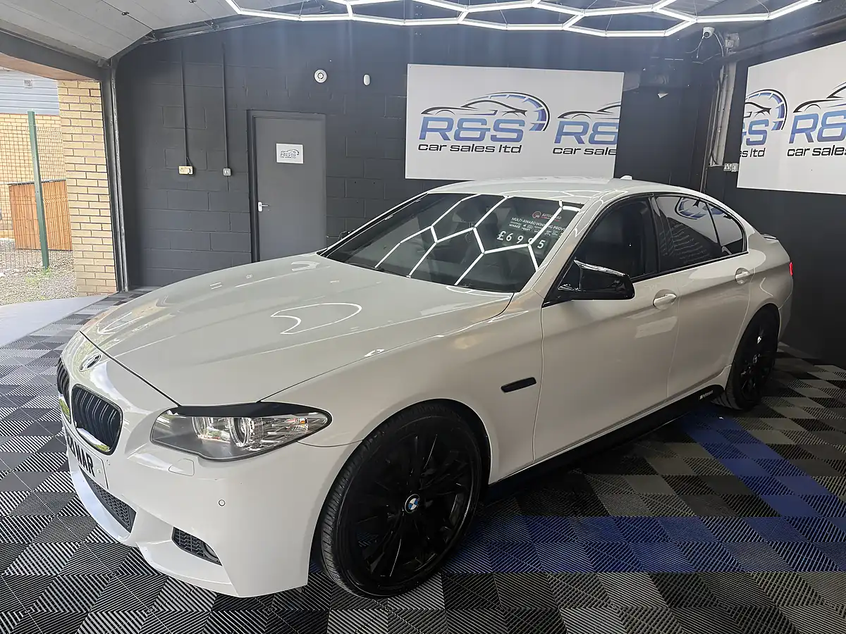 Used 2013 BMW 5 Series M Sport White - Interior and Exterior details 13