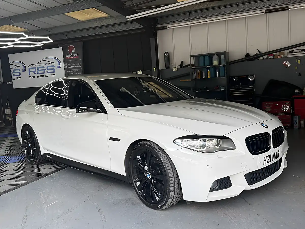 Used 2013 BMW 5 Series M Sport White - Interior and Exterior details 3