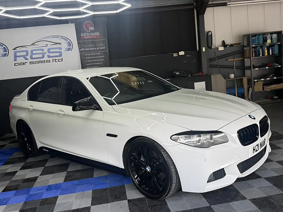 Used 2013 BMW 5 Series M Sport White - Interior and Exterior details 7