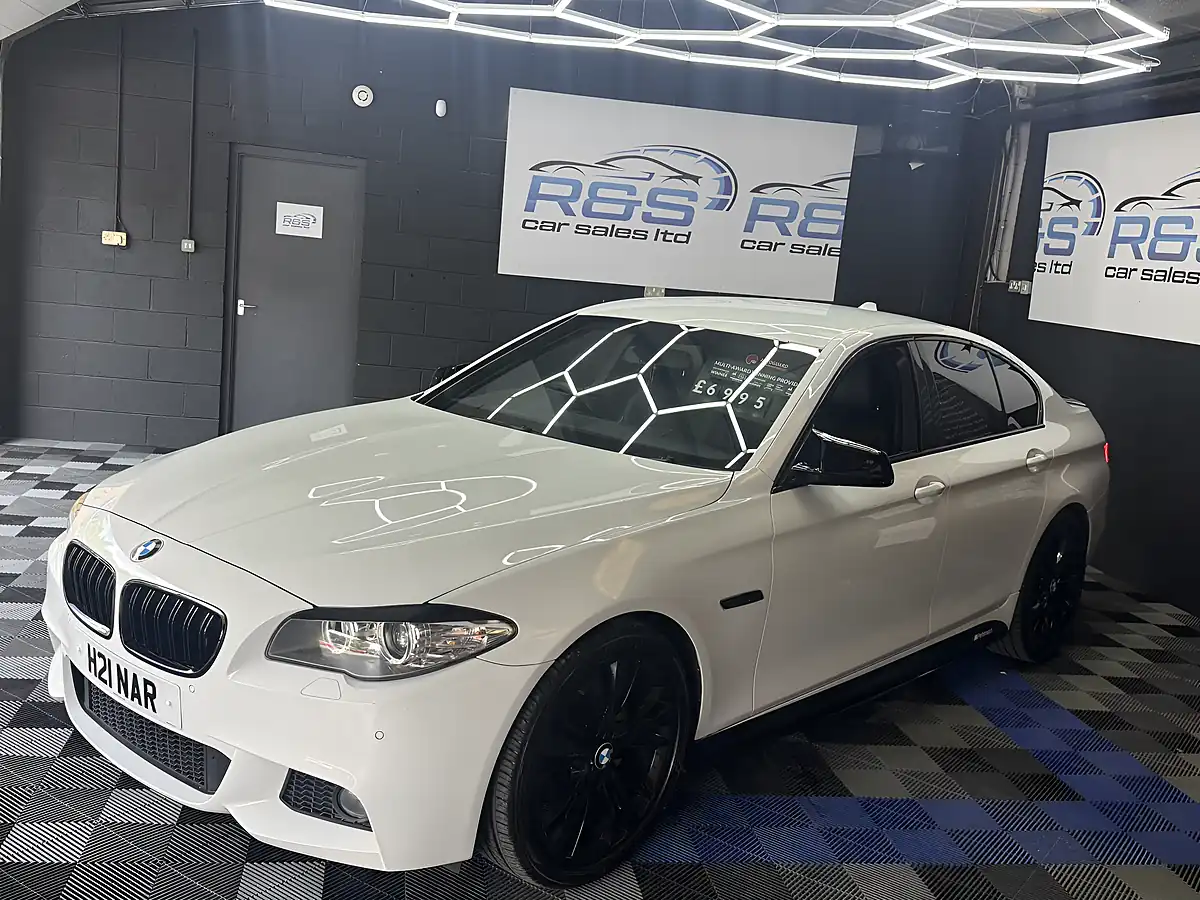 Used 2013 BMW 5 Series M Sport White - Interior and Exterior details 9