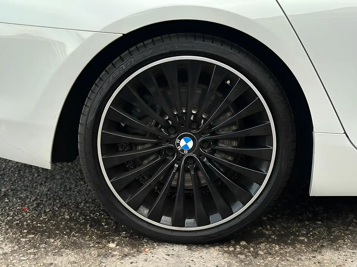 Used 2013 BMW 6 Series Gran Coupe Se White - Interior and Exterior details 12