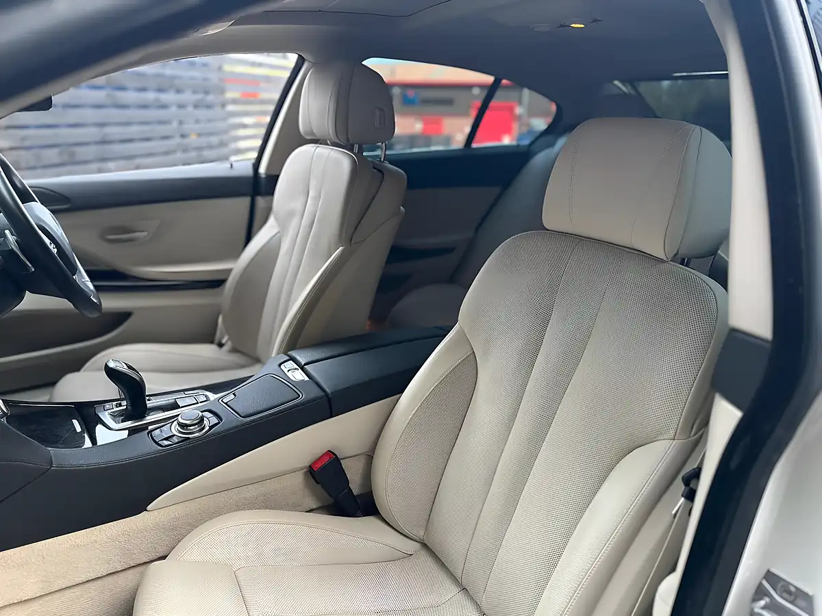 Used 2013 BMW 6 Series Gran Coupe Se White - Interior and Exterior details 17