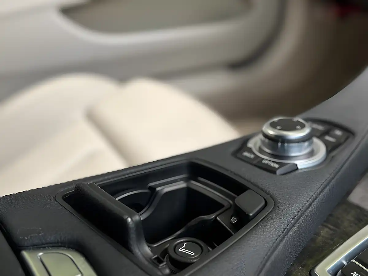 Used 2013 BMW 6 Series Gran Coupe Se White - Interior and Exterior details 19