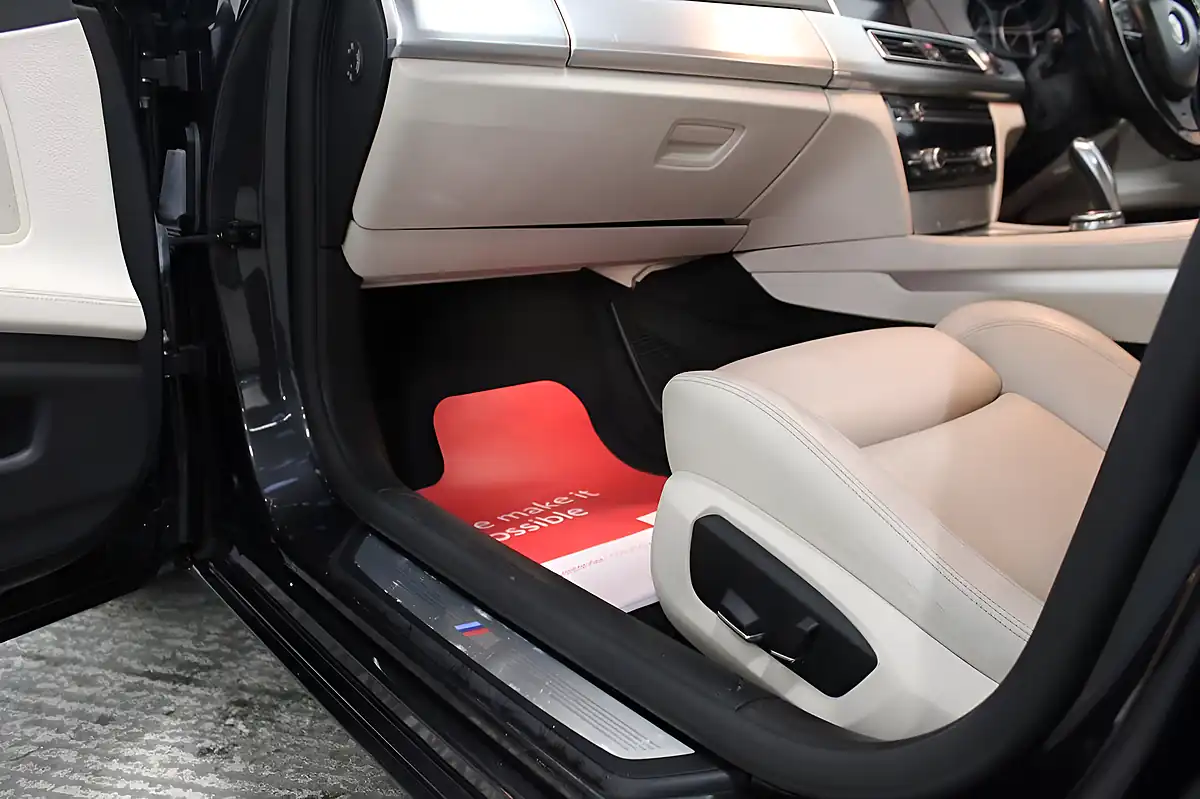 Used 2013 BMW 7 Series M Sport Grey - Interior and Exterior details 13