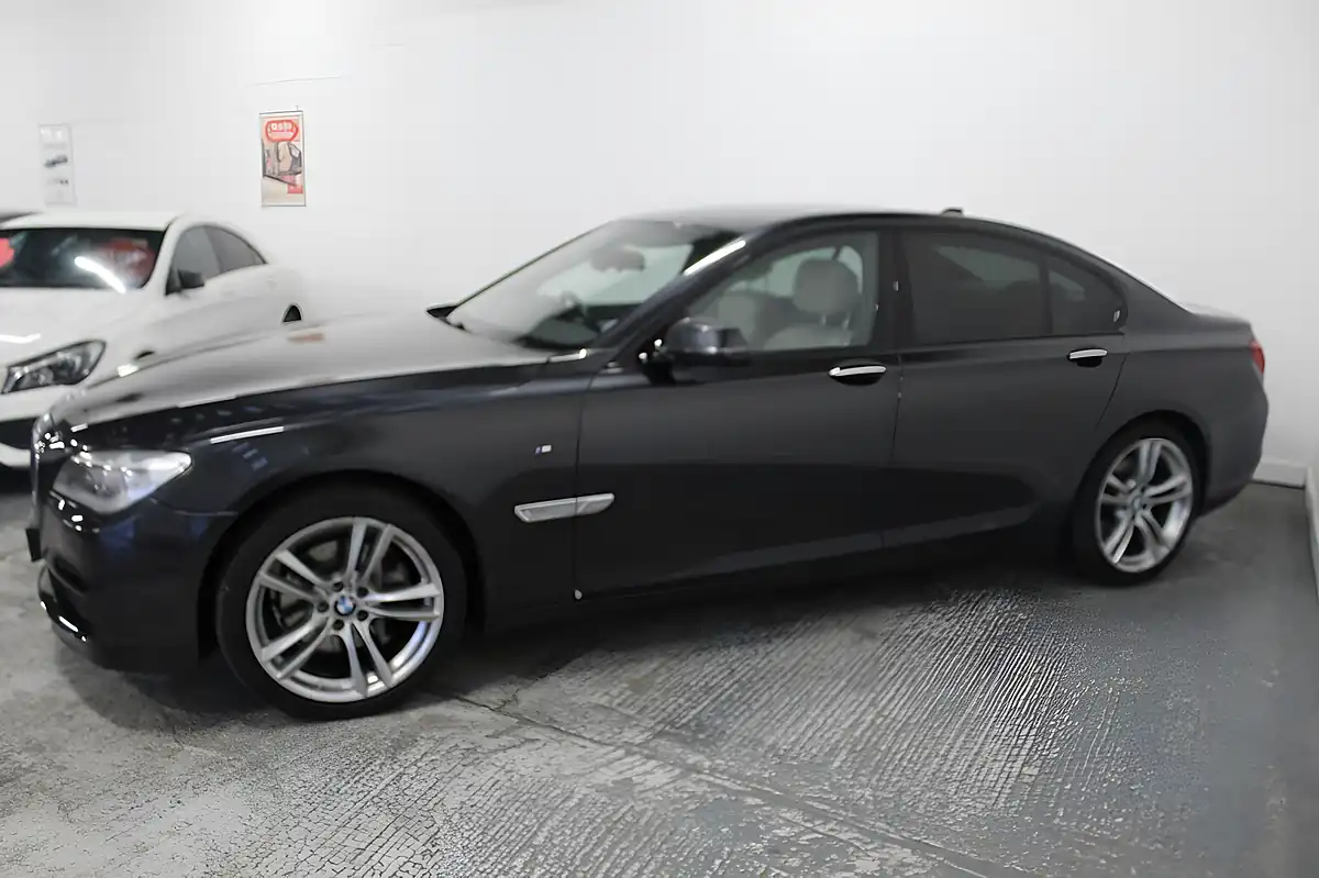 Used 2013 BMW 7 Series M Sport Grey - Interior and Exterior details 4