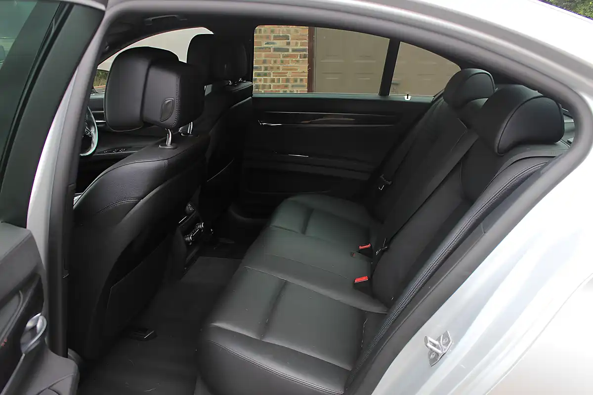Used 2013 BMW 7 Series M Sport Silver - Interior and Exterior details 13