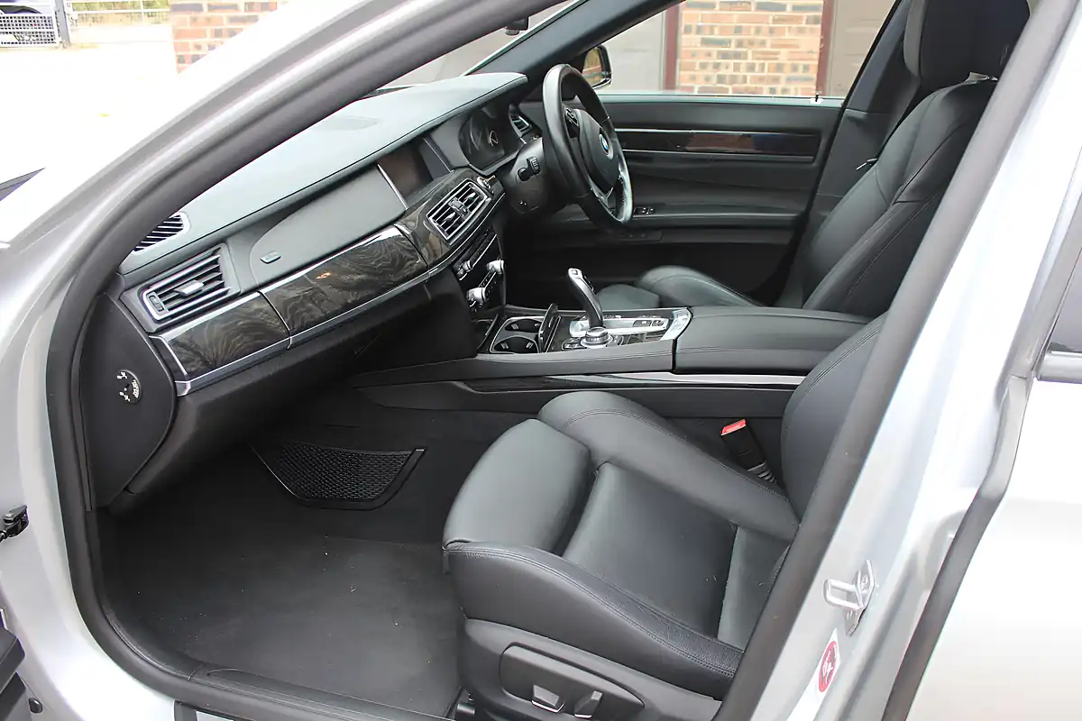 Used 2013 BMW 7 Series M Sport Silver - Interior and Exterior details 19