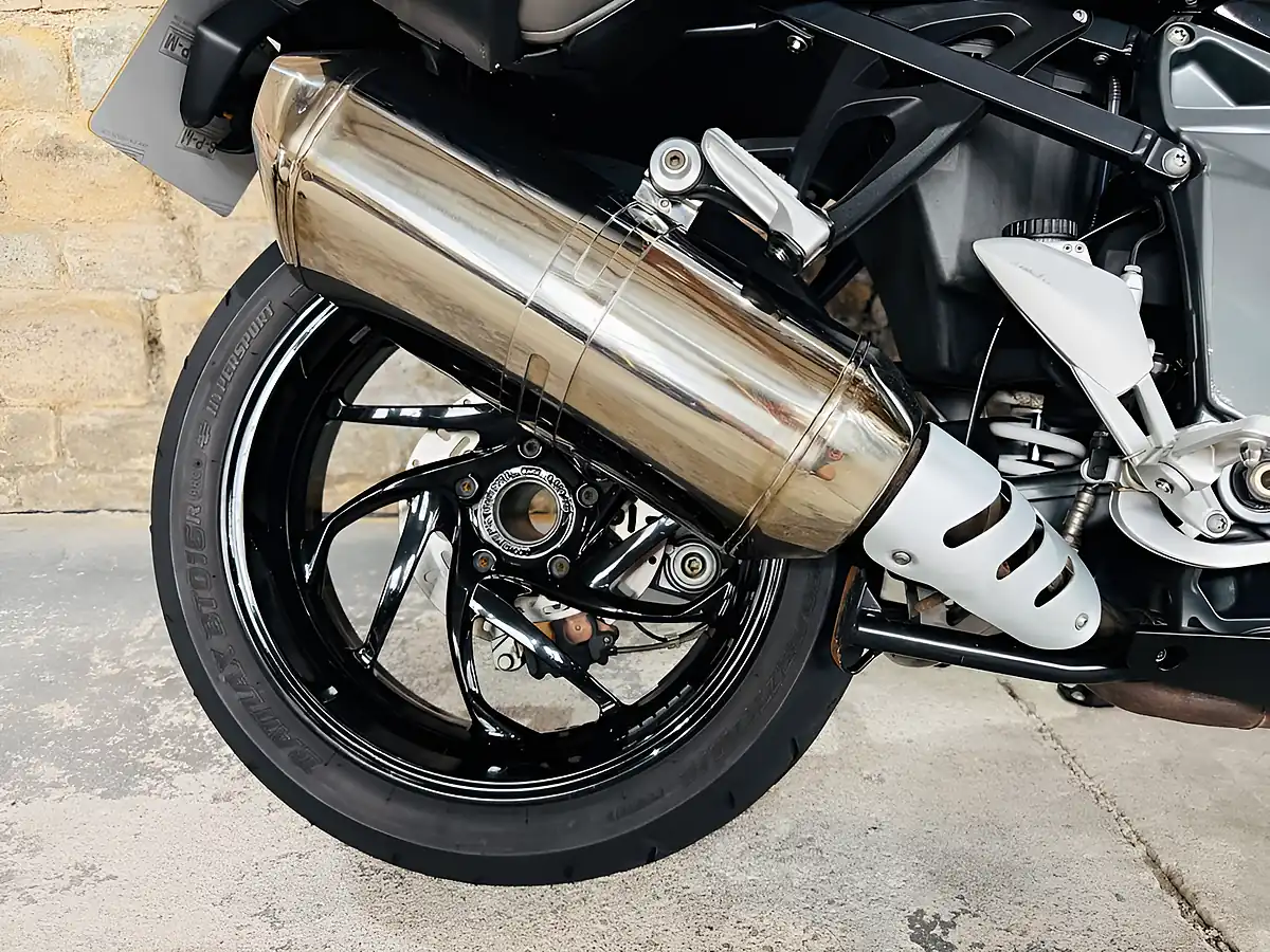 Used 2013 BMW K 1300 S Black - Interior and Exterior details 10