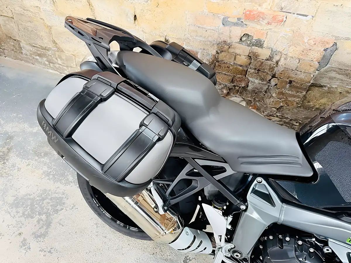 Used 2013 BMW K 1300 S Black - Interior and Exterior details 9
