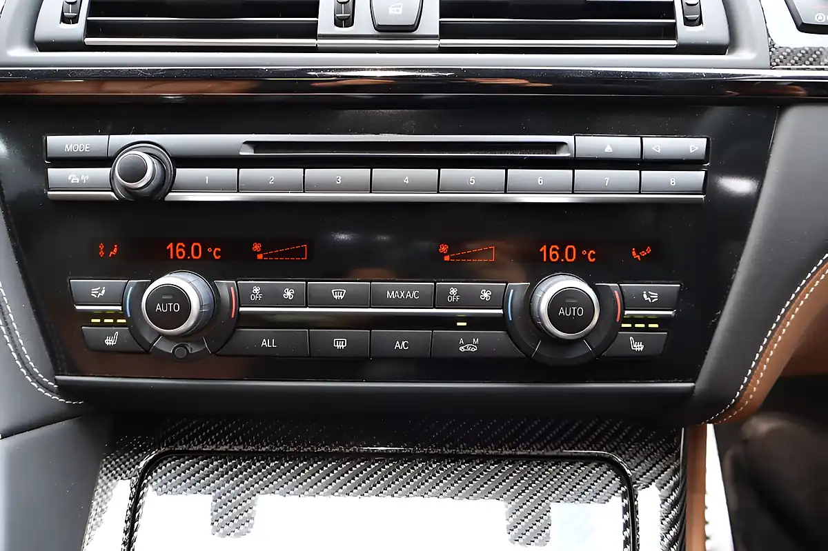 Used 2013 BMW M6 Gran Coupe White - Interior and Exterior details 14
