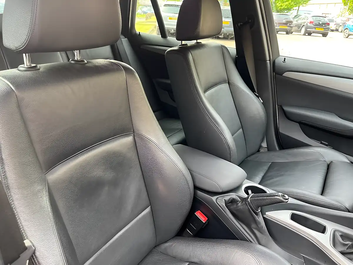 Used 2013 BMW X1 M Sport White - Interior and Exterior details 13
