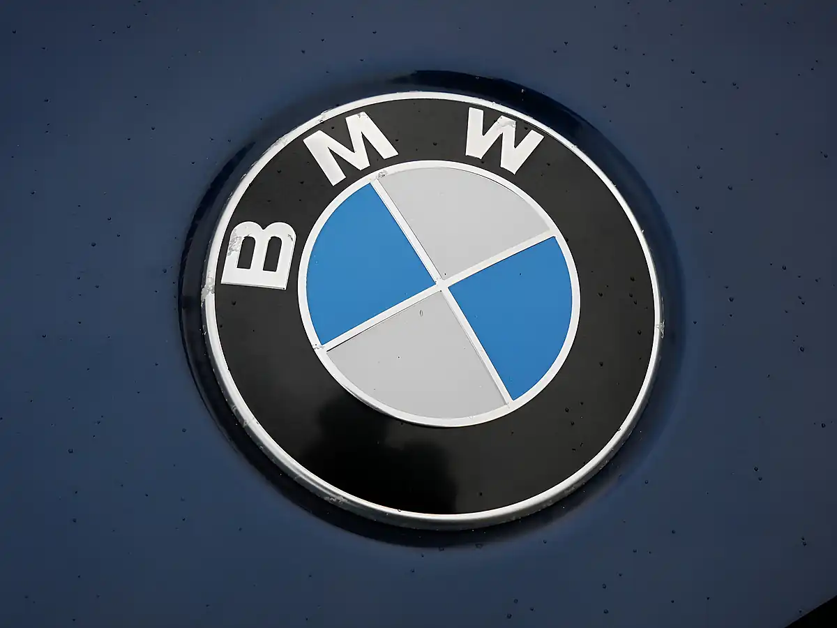 Used 2013 BMW X1 Se Deep Sea Blue - Interior and Exterior details 20