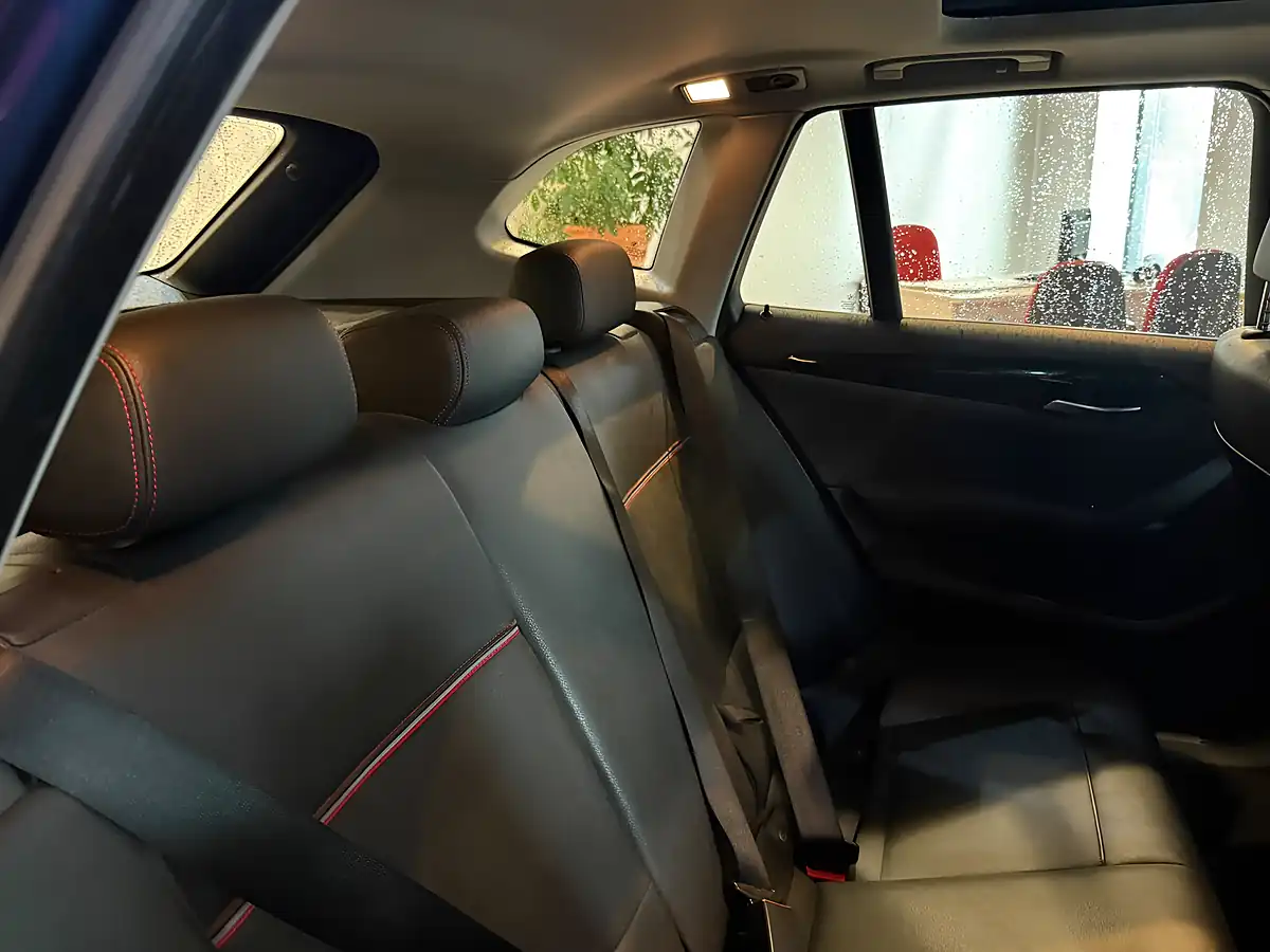 Used 2013 BMW X1 Sport Blue - Interior and Exterior details 13