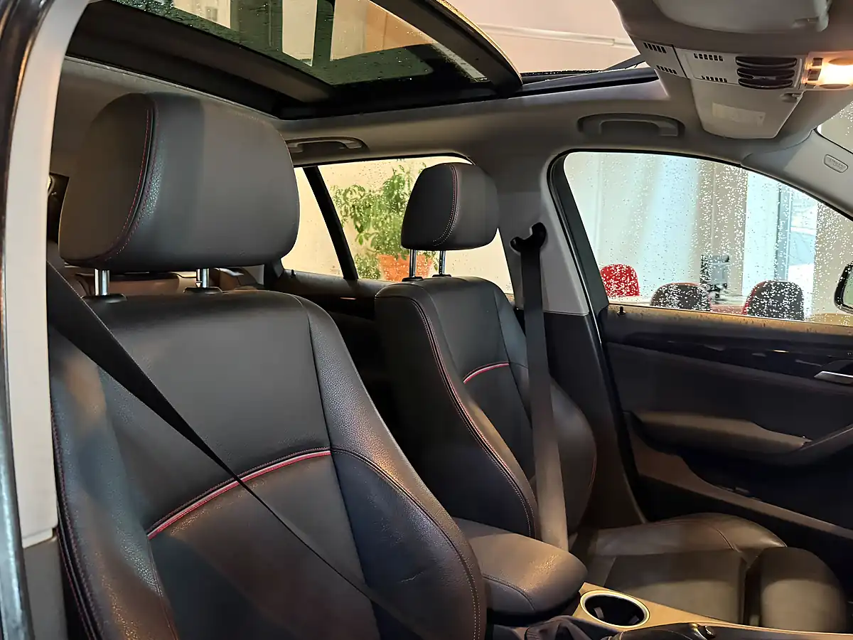 Used 2013 BMW X1 Sport Blue - Interior and Exterior details 14