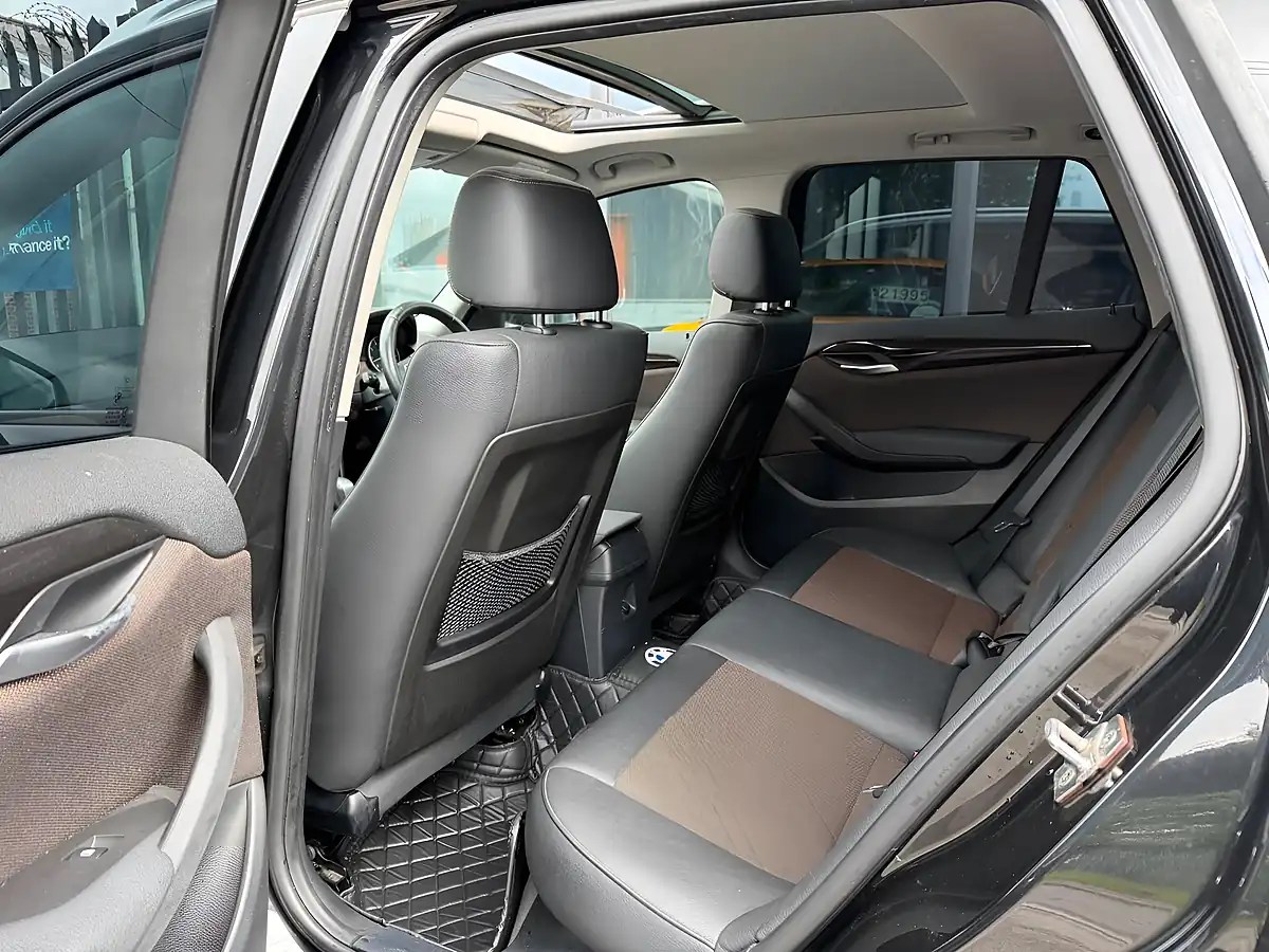 Used 2013 BMW X1 Xline Black - Interior and Exterior details 18