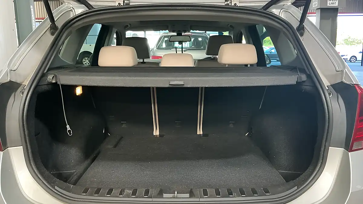 Used 2013 BMW X1 Xline Silver - Interior and Exterior details 12
