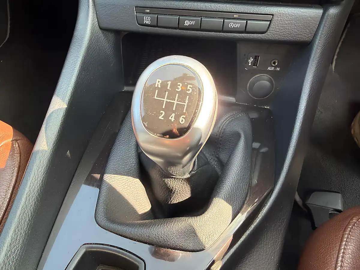 Used 2013 BMW X1 Xline White - Interior and Exterior details 14