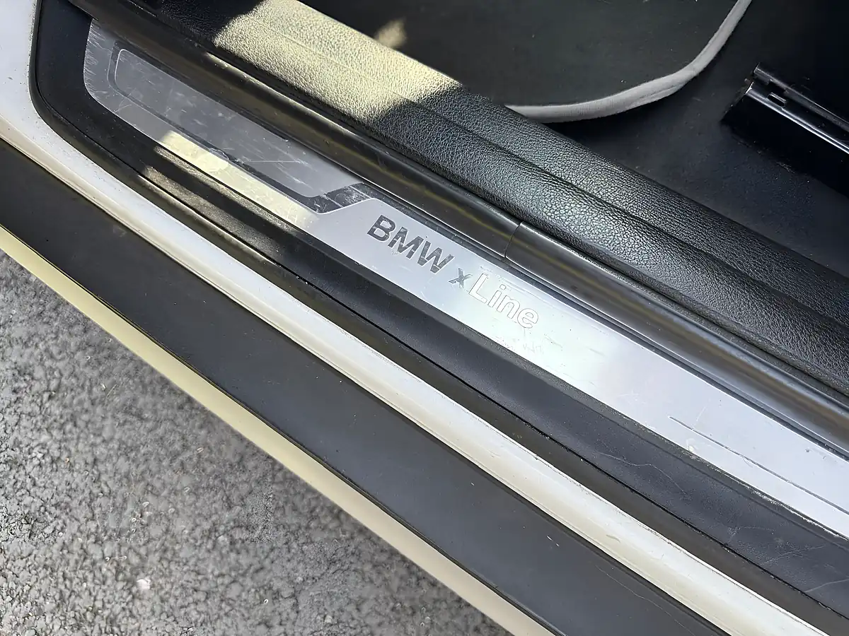 Used 2013 BMW X1 Xline White - Interior and Exterior details 17