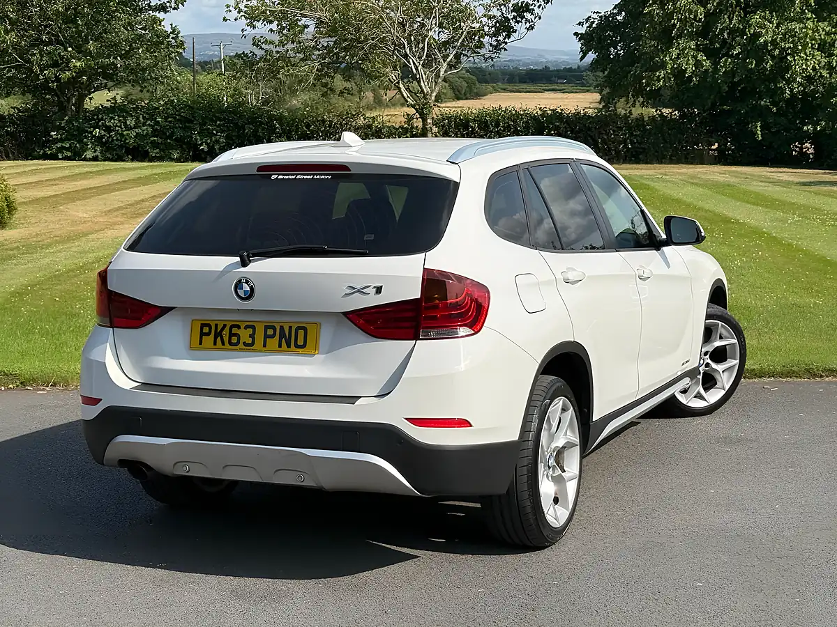 Used 2013 BMW X1 Xline White - Interior and Exterior details 7