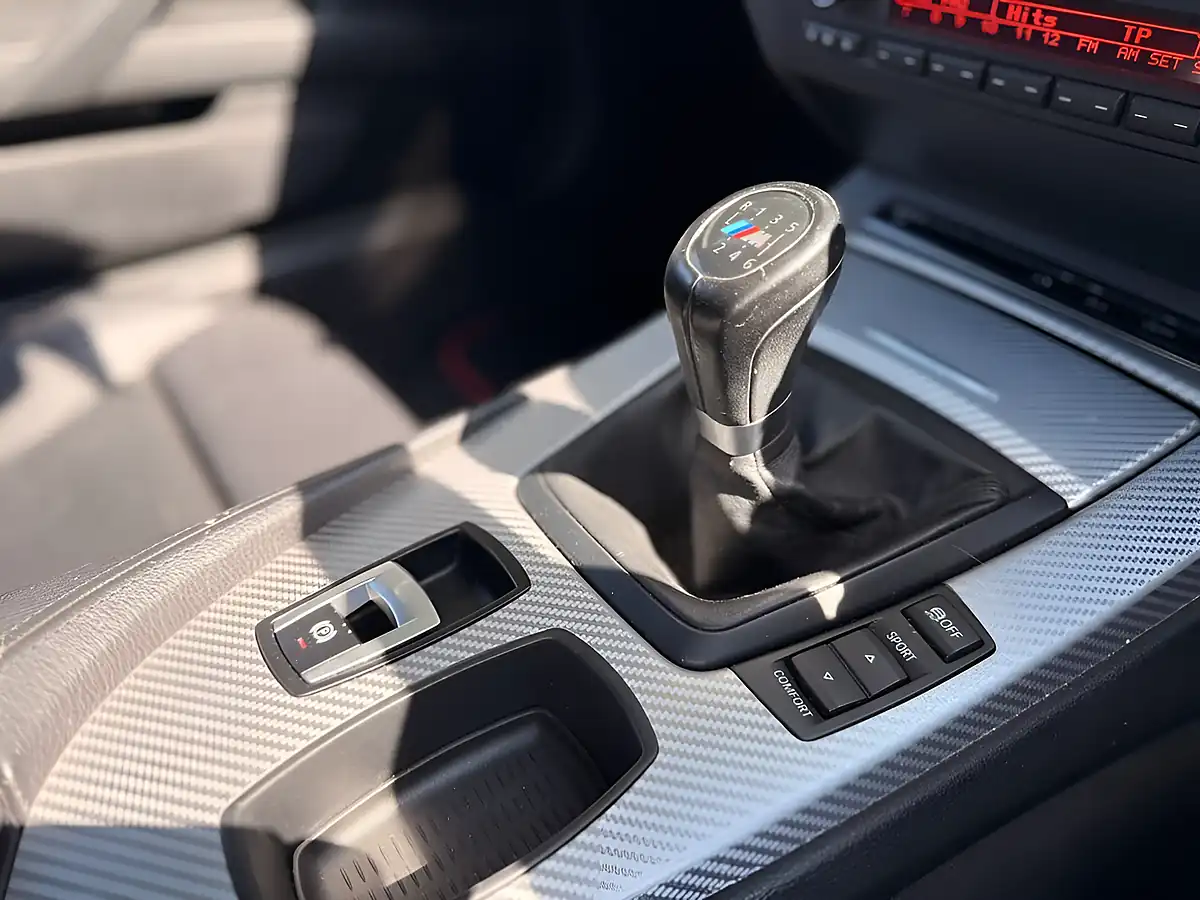 Used 2013 BMW Z4 M Sport Melbourne Red - Interior and Exterior details 14