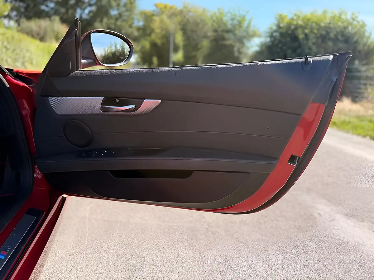 Used 2013 BMW Z4 M Sport Melbourne Red - Interior and Exterior details 20