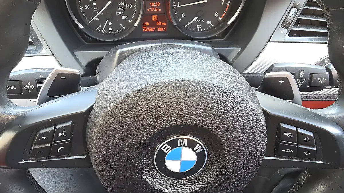 Used 2013 BMW Z4 M Sport Roadster White - Interior and Exterior details 12