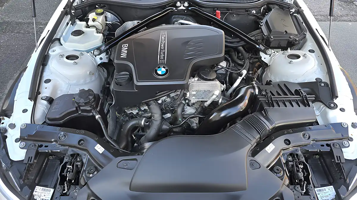 Used 2013 BMW Z4 M Sport Roadster White - Interior and Exterior details 16