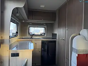 Used 2013 Burstner Ixeo Time 595 White - Interior and Exterior details 7