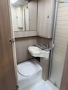 Used 2013 Burstner Ixeo Time 595 White - Interior and Exterior details 8