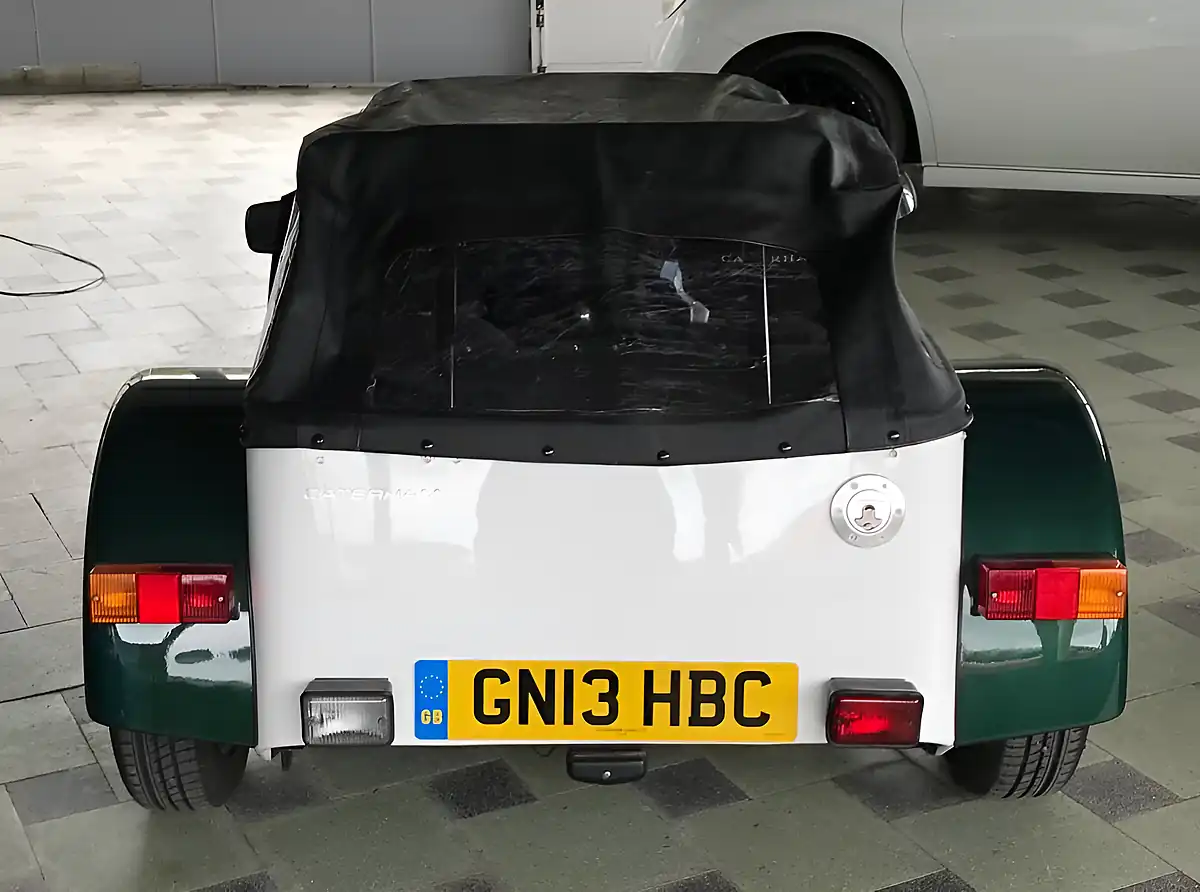 Used 2013 Caterham Seven 7S Powder White - Interior and Exterior details 18
