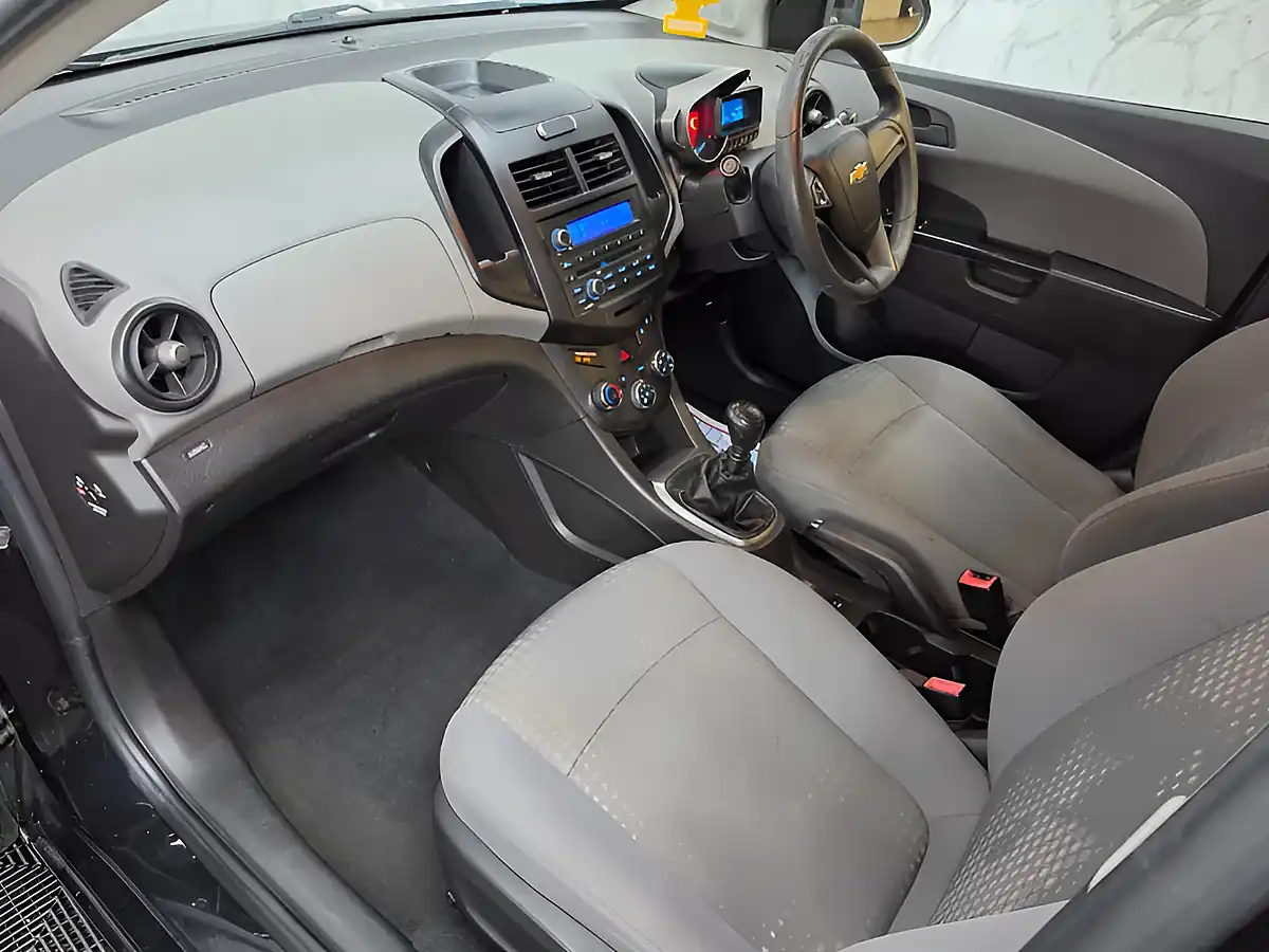 Used 2013 Chevrolet Aveo Ls Black - Interior and Exterior details 11