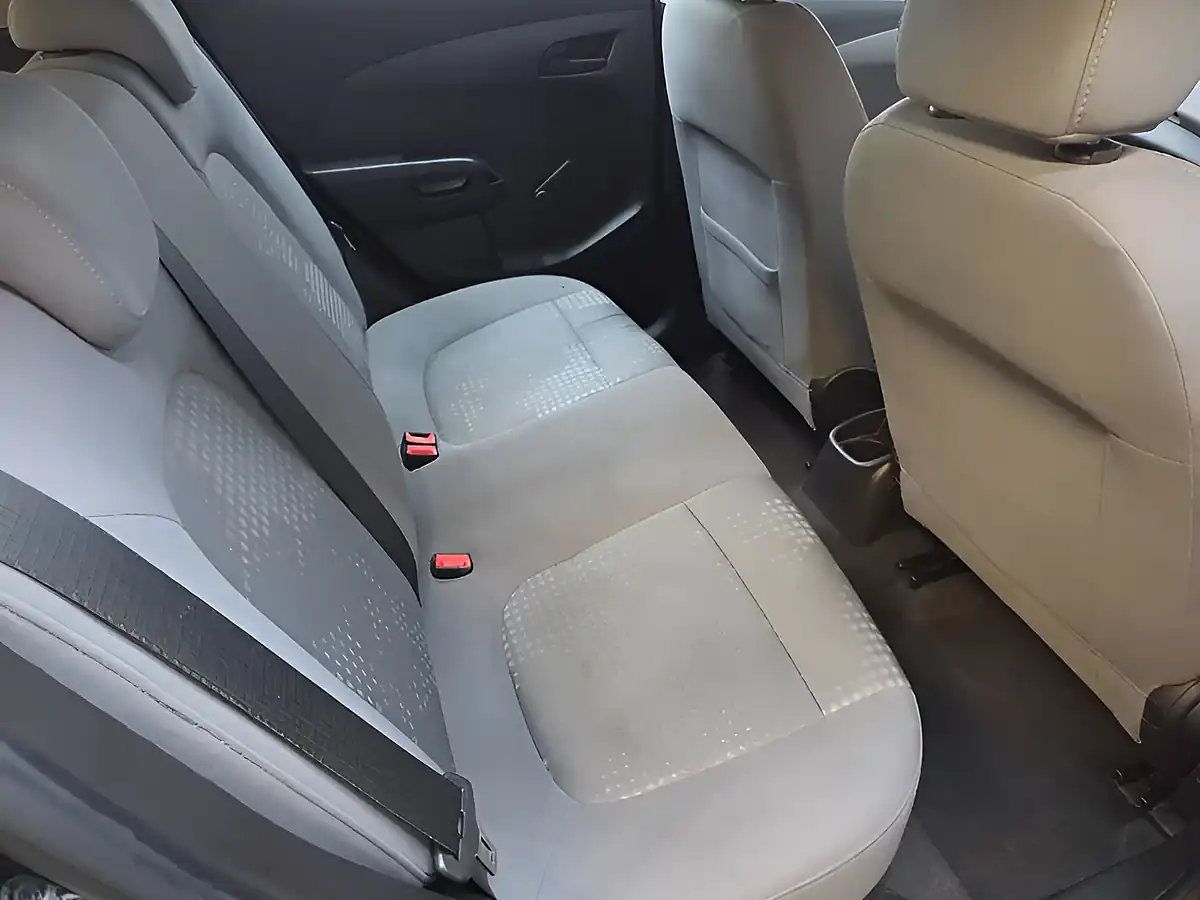 Used 2013 Chevrolet Aveo Ls Black - Interior and Exterior details 14