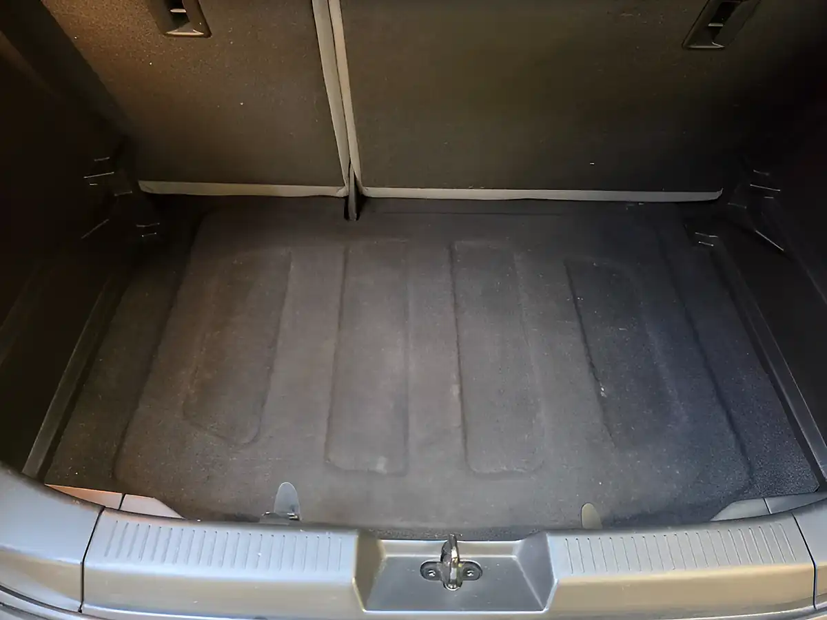Used 2013 Chevrolet Aveo Ls Black - Interior and Exterior details 17