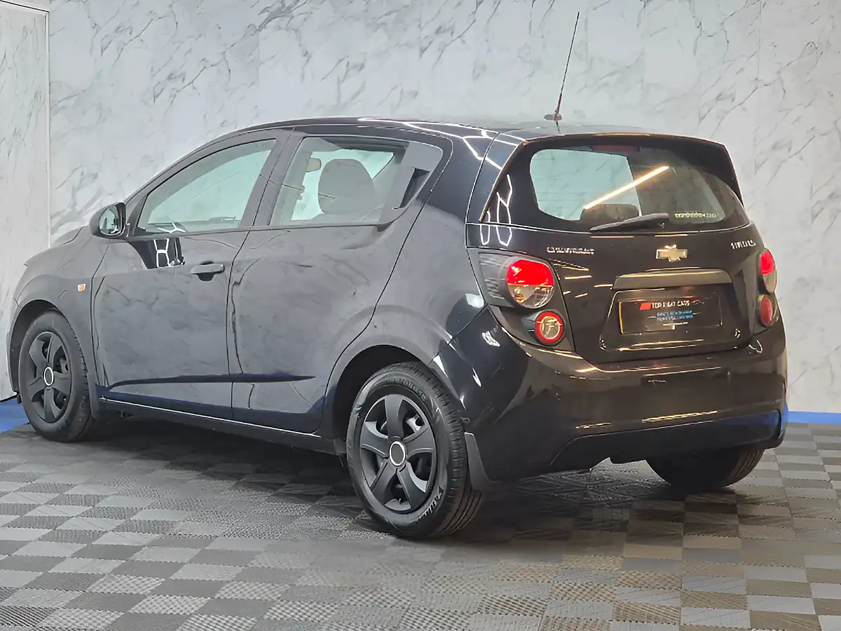 Used 2013 Chevrolet Aveo Ls Black - Interior and Exterior details 5