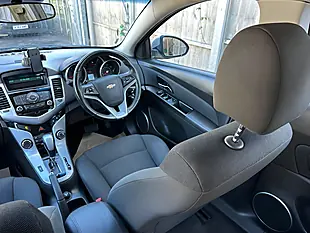 Used 2013 Chevrolet Cruze Lt Silver - Interior and Exterior details 5