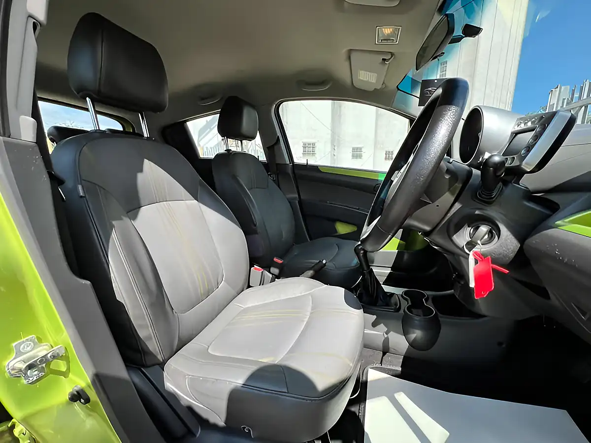 Used 2013 Chevrolet Spark Ltz Green - Interior and Exterior details 13