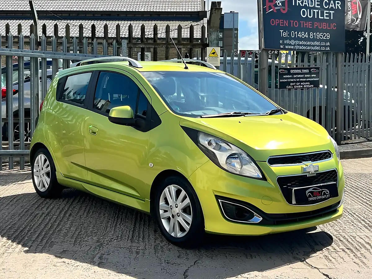 Used 2013 Chevrolet Spark Ltz Green - Interior and Exterior details 4