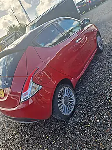 Used 2013 Chrysler Ypsilon Black and Red 5dr Red - Interior and Exterior details 10