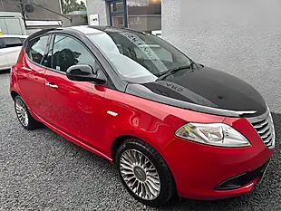 Used 2013 Chrysler Ypsilon Black&red Black - Interior and Exterior details 2