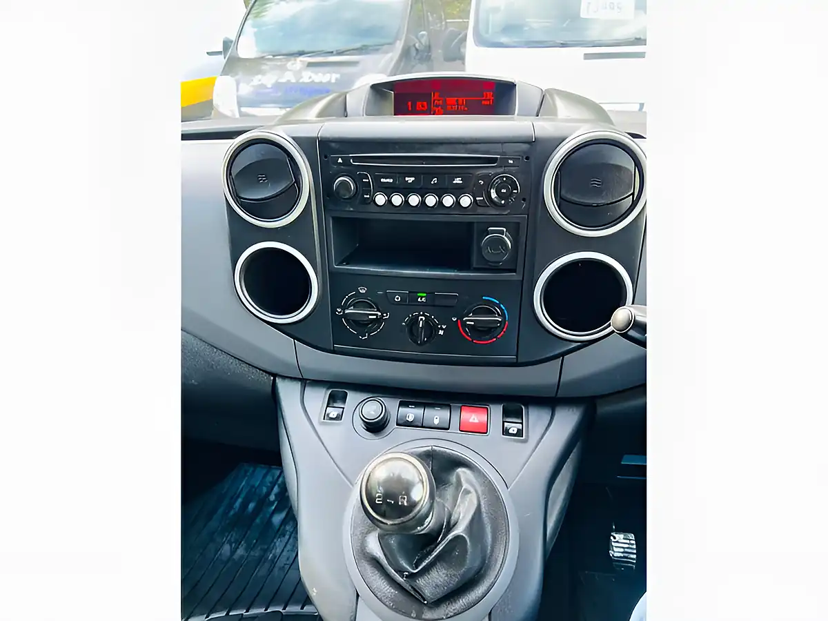 Used 2013 Citroen Berlingo 625 Enterprise Silver - Interior and Exterior details 15