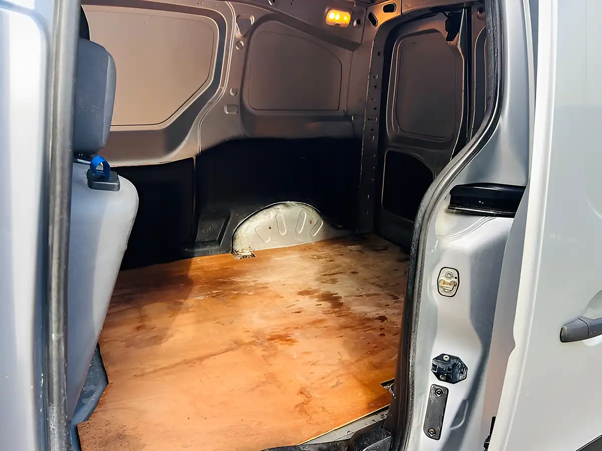 Used 2013 Citroen Berlingo 625 Enterprise Silver - Interior and Exterior details 18