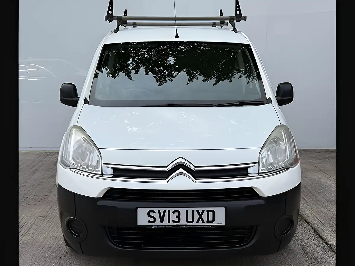 Used 2013 Citroen Berlingo 850 Enterprise White - Interior and Exterior details 5