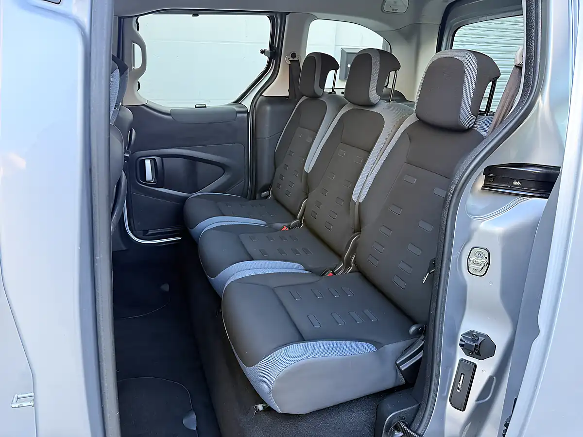 Used 2013 Citroen Berlingo Airdream Xtr Silver - Interior and Exterior details 13