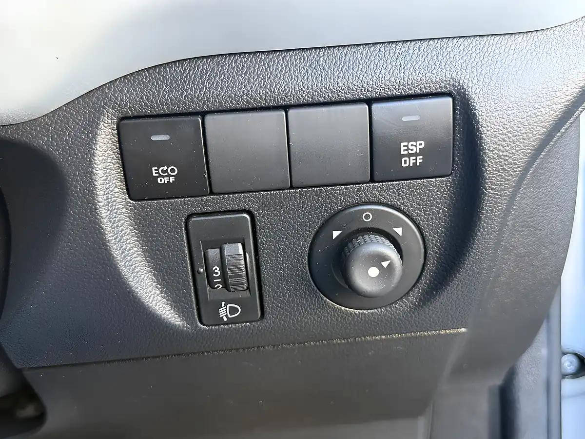 Used 2013 Citroen Berlingo Airdream Xtr Silver - Interior and Exterior details 18