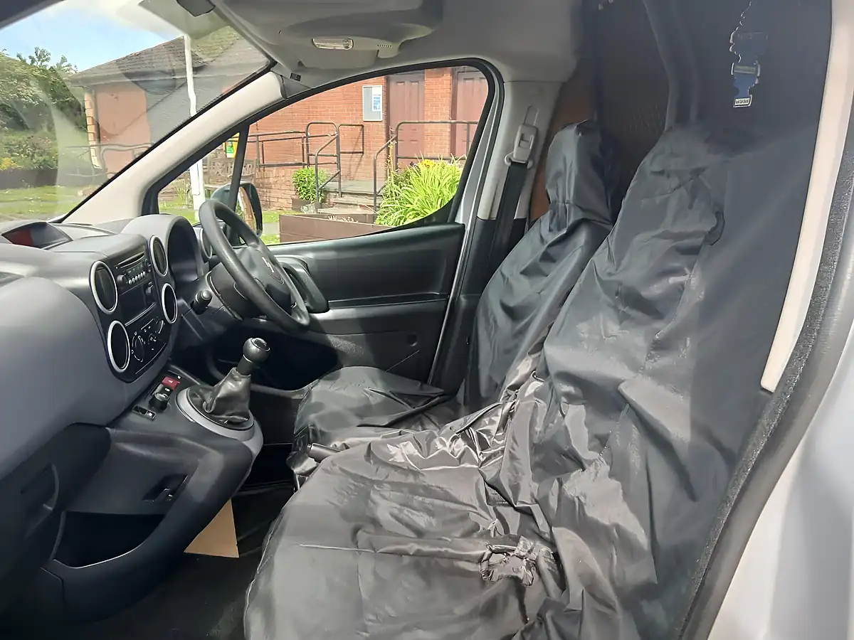 Used 2013 Citroen Berlingo Enterprise L1 Silver - Interior and Exterior details 11