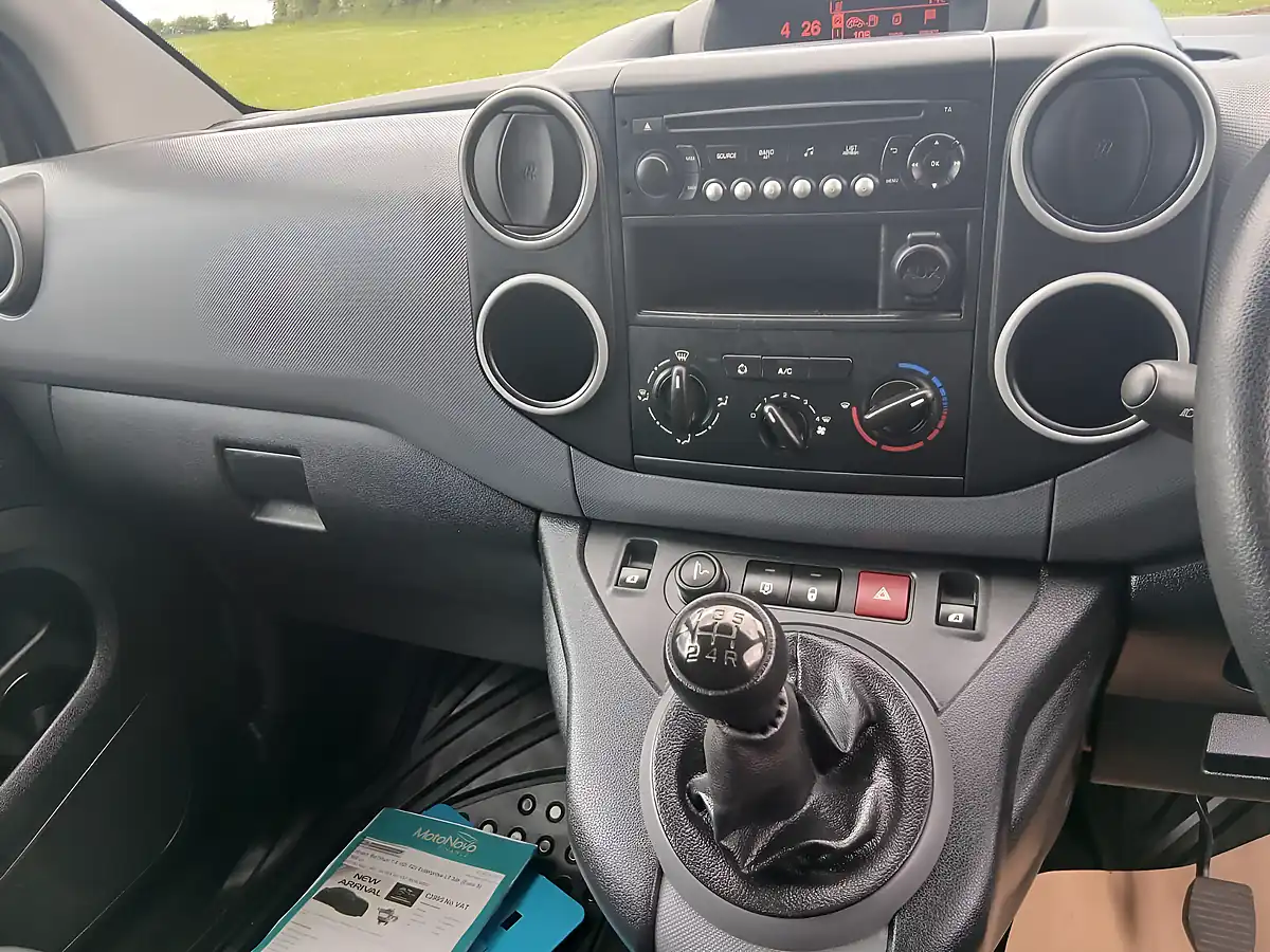 Used 2013 Citroen Berlingo Enterprise L1 Silver - Interior and Exterior details 13
